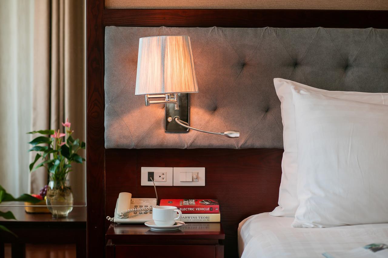 Quoc Hoa Premier Hotel Hanoi Buitenkant foto