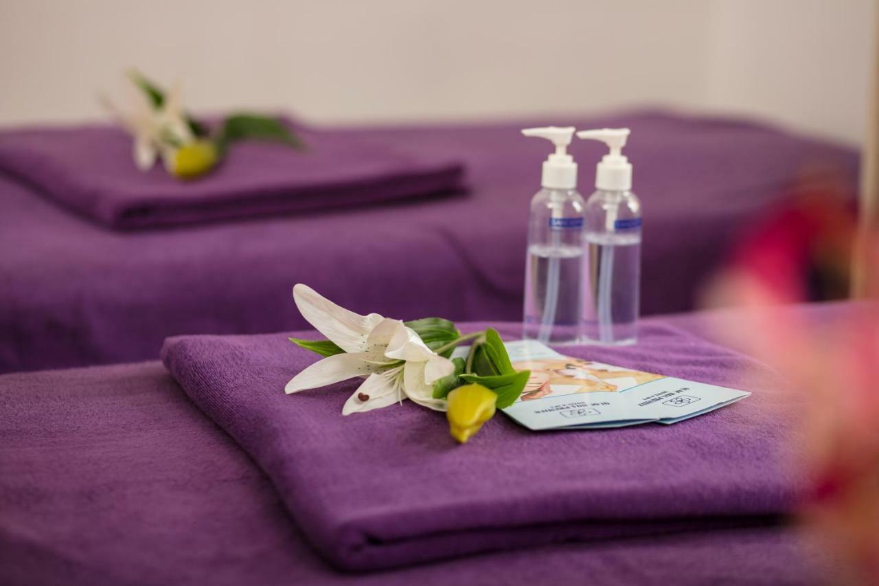 Quoc Hoa Premier Hotel Hanoi Buitenkant foto